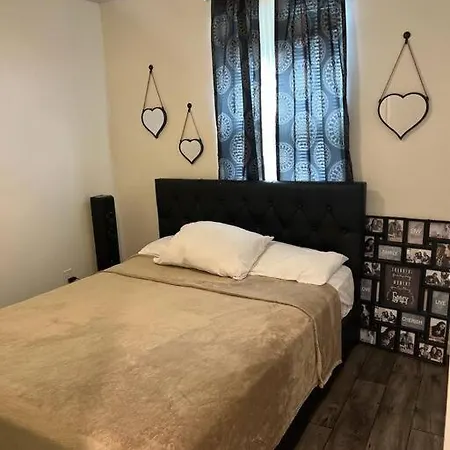 Cozy Nest: Where Love Blossoms Nashville Extérieur photo